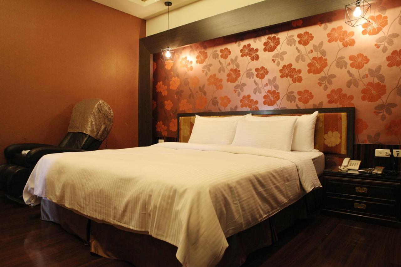 Go Shine Motel Pingtung Exterior photo